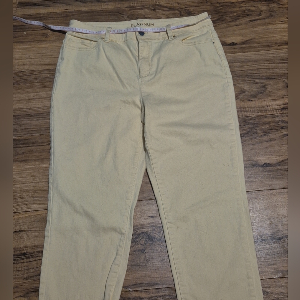 Chico's Cream Chinos Casual Pants